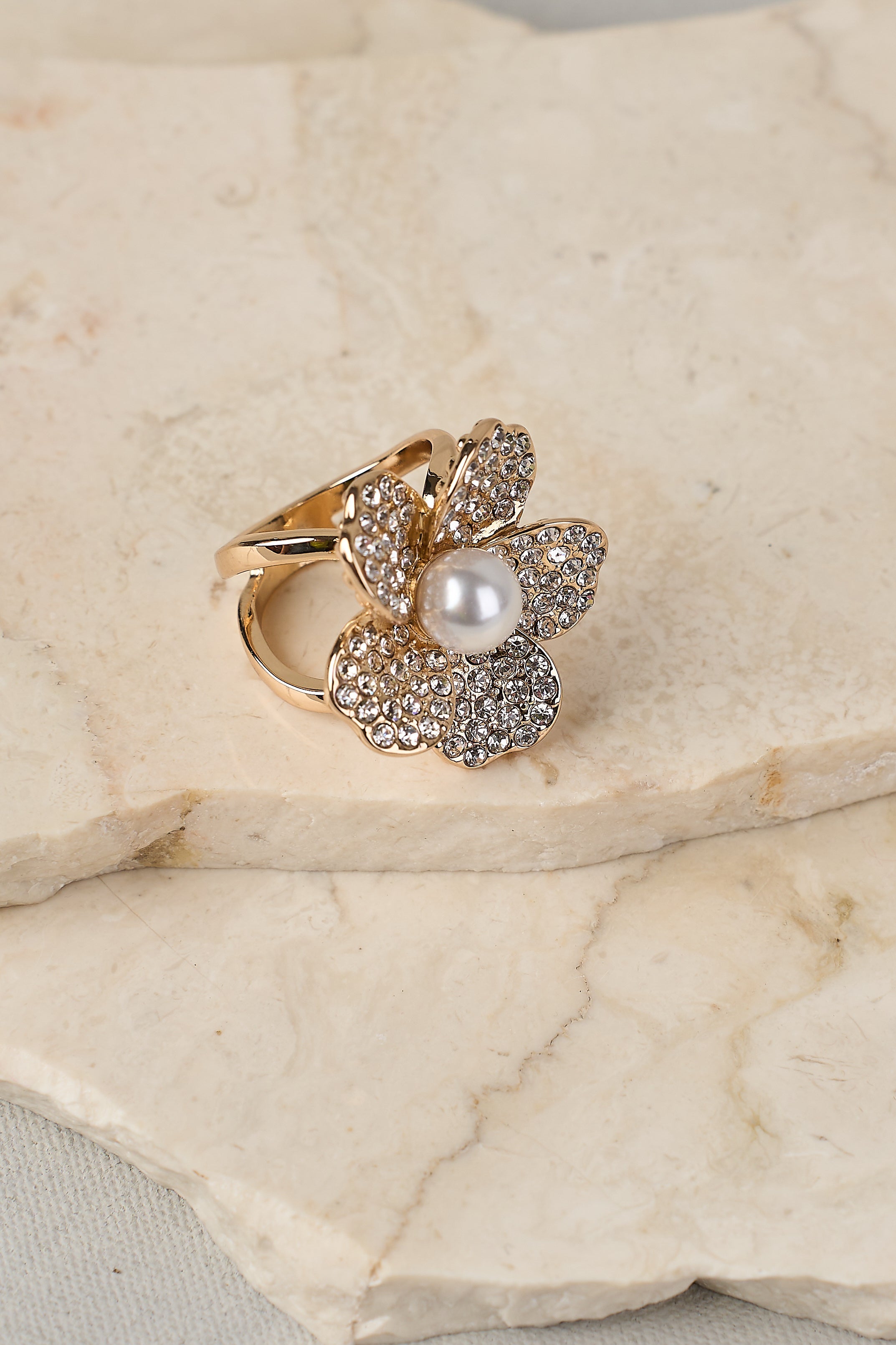 Diamante Floral Scarf Ring - White